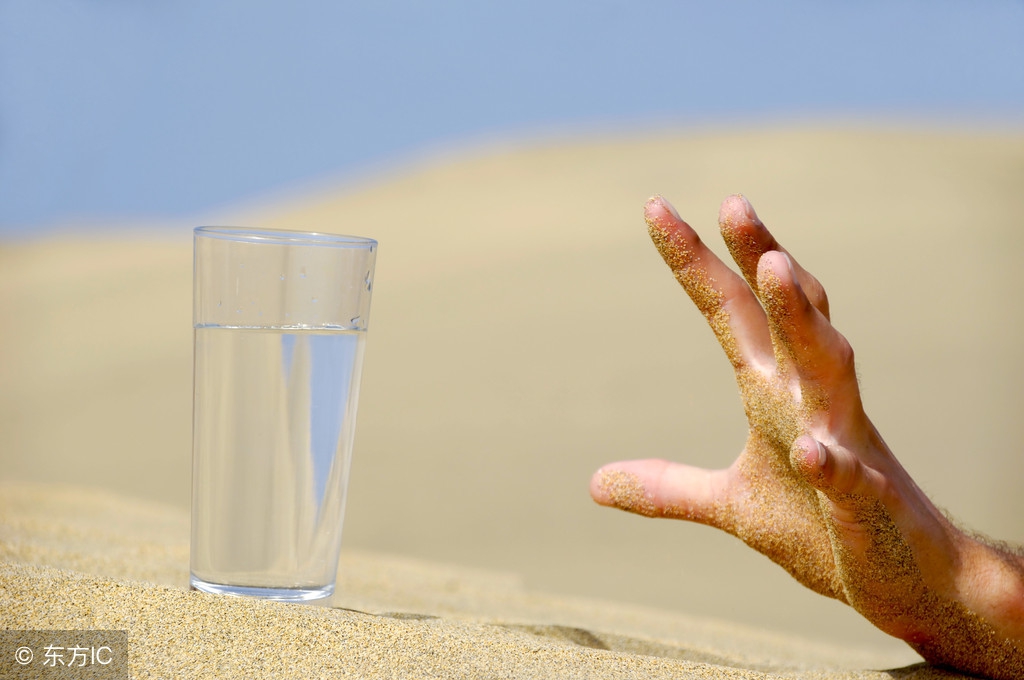 幾大「喝水」壞習慣，可能會把你的「腎」毀掉！