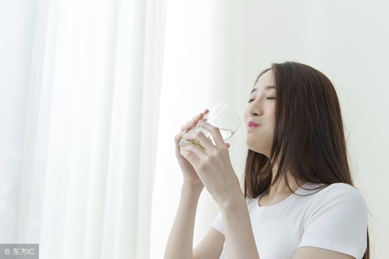 幾大「喝水」壞習慣，可能會把你的「腎」毀掉！