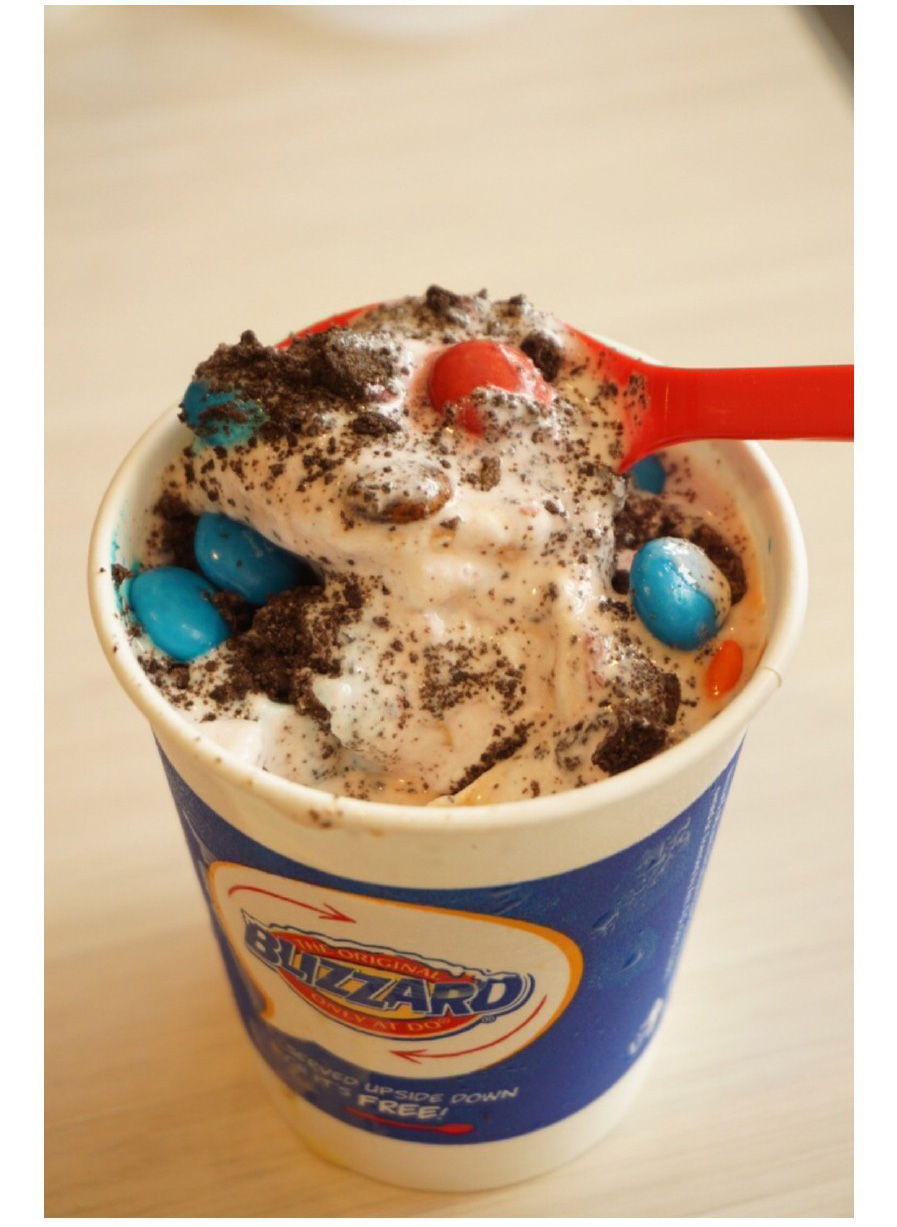 块配上小块芝士蛋糕之后,伴随着融化状态的冰激凌,真的超级无敌好吃了