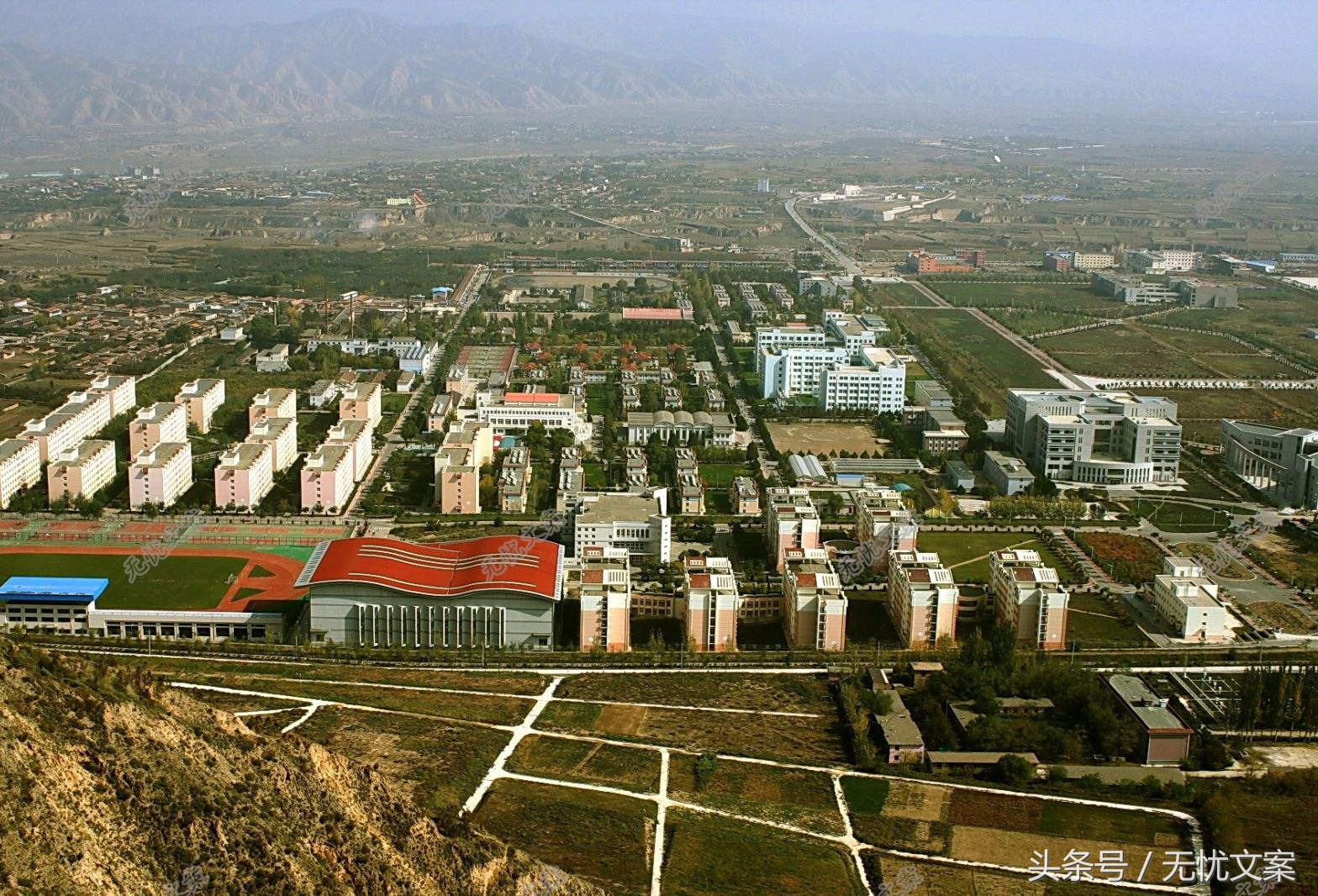 国内校区最为偏僻的3所重点大学，学生感觉像上了个假大学！