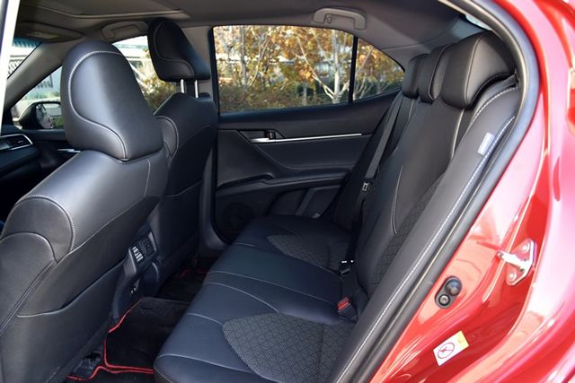 第八代凯美瑞这个价格,是在吹响与豪华入门车开战的号角!