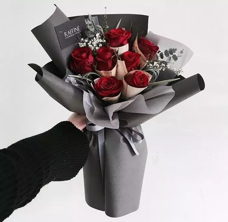 男生送19朵玫瑰用意（玫瑰花数量和颜色的不同讲究 ）