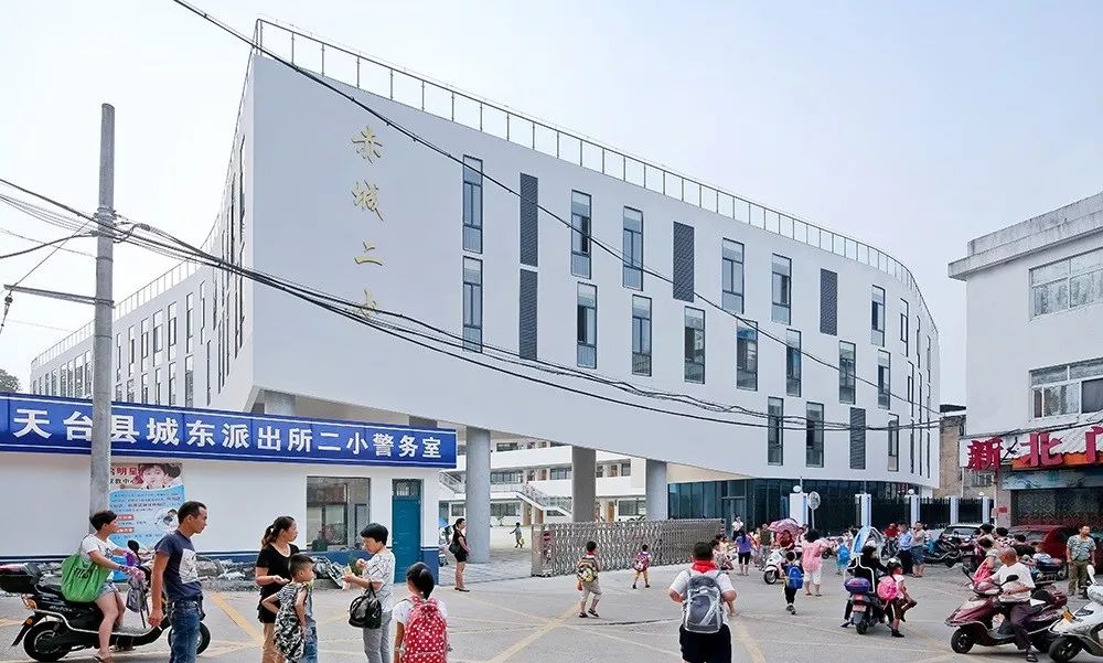 深度长文｜为什么一毕业，学校就装修？