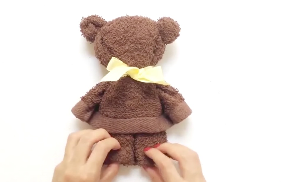 手帕叠小熊的方法图片