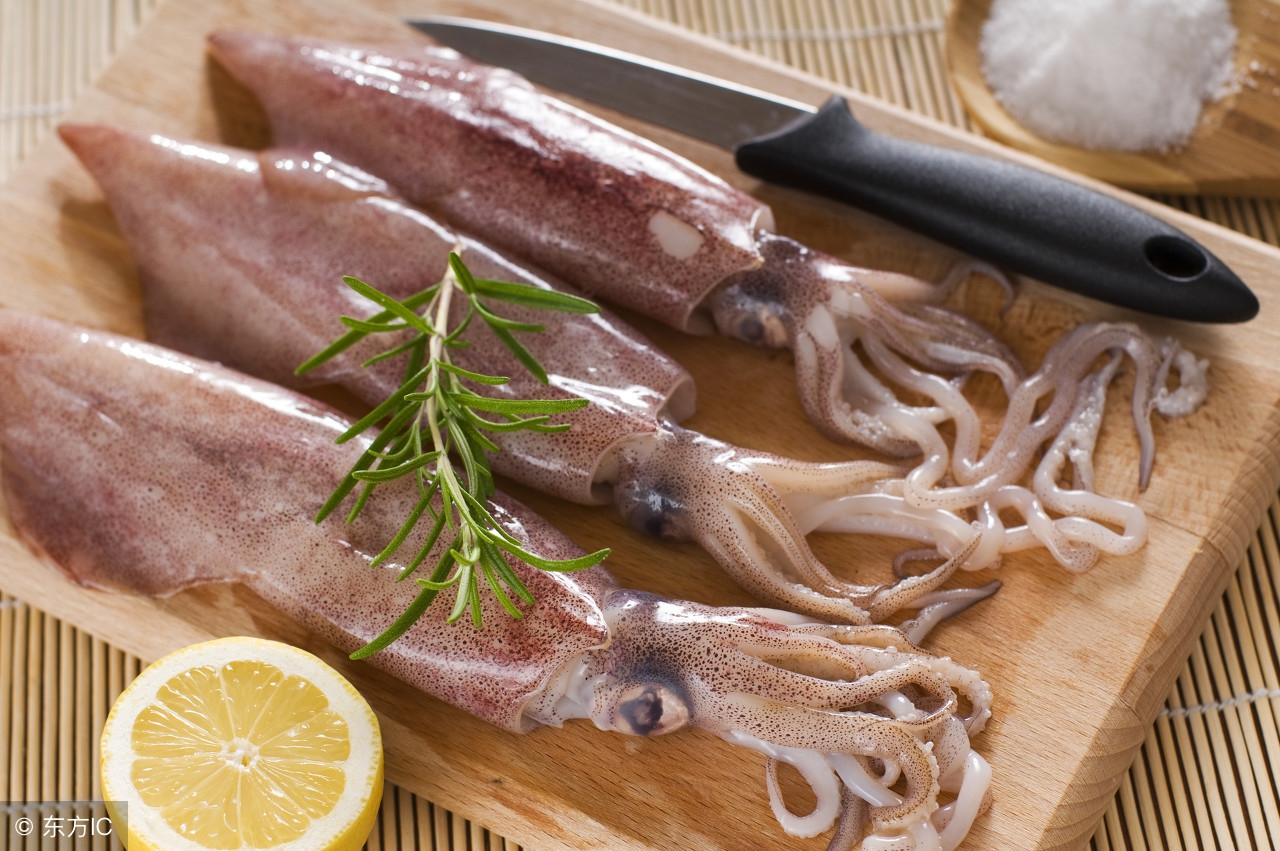 鱿鱼属于鱼类吗?(鱿鱼是什么鱼)-万川快讯