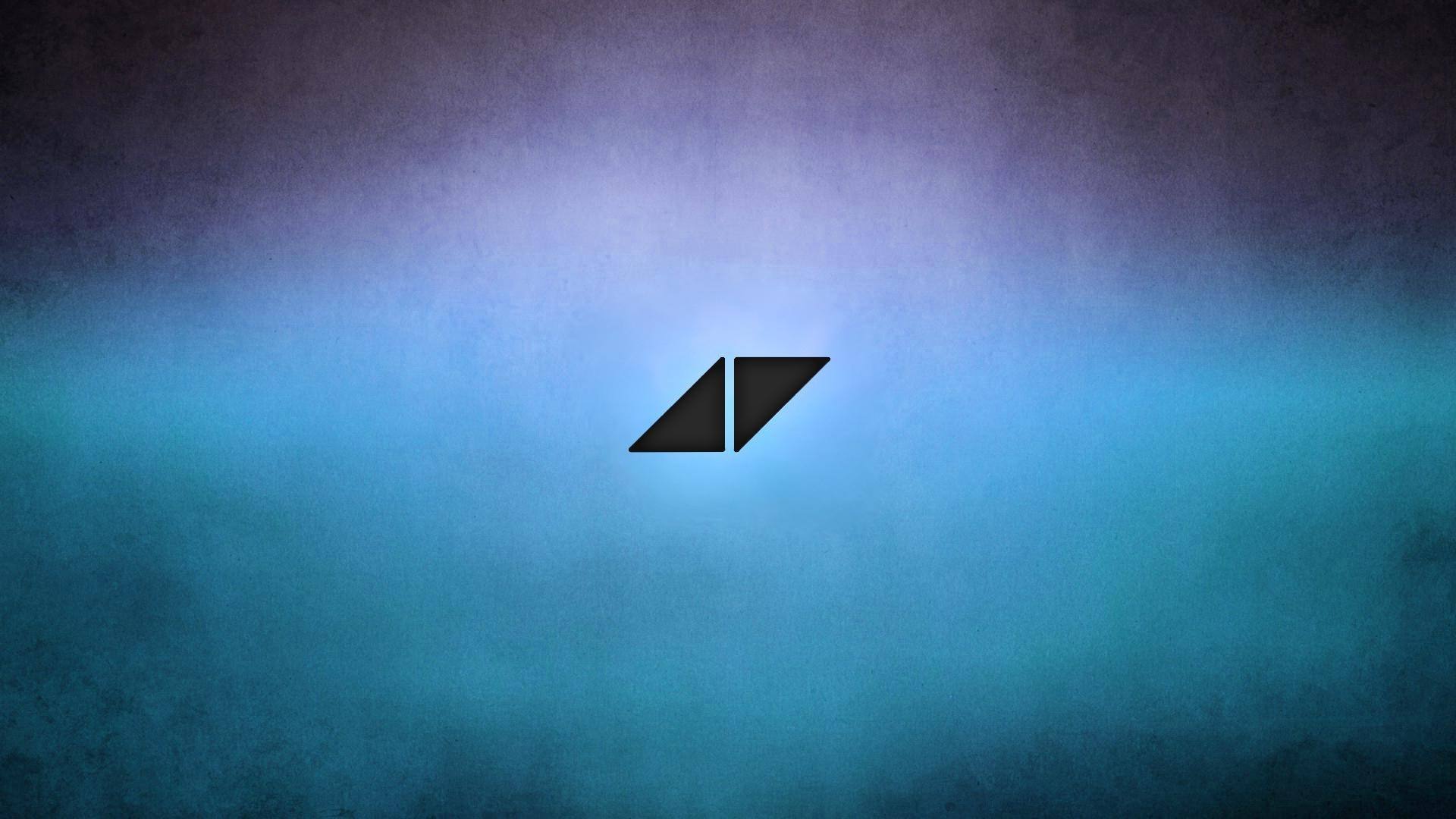Avicii生前最好听的十大电音作品，你都听过哪一首？