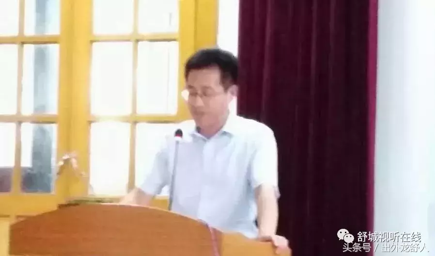 安徽舒城：舒城中学举行北京大学清华大学录取通知书集中发放仪式