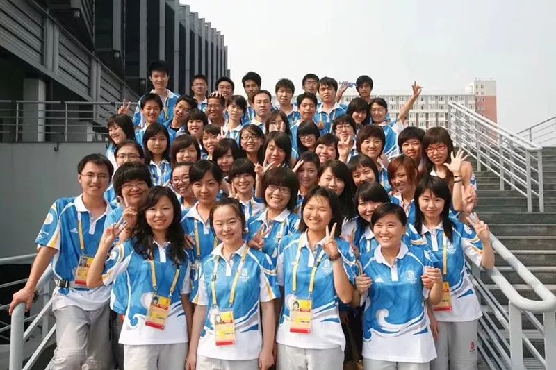 我们的十年：一次次的生死两茫茫，一次次的在朋友圈相见不相逢