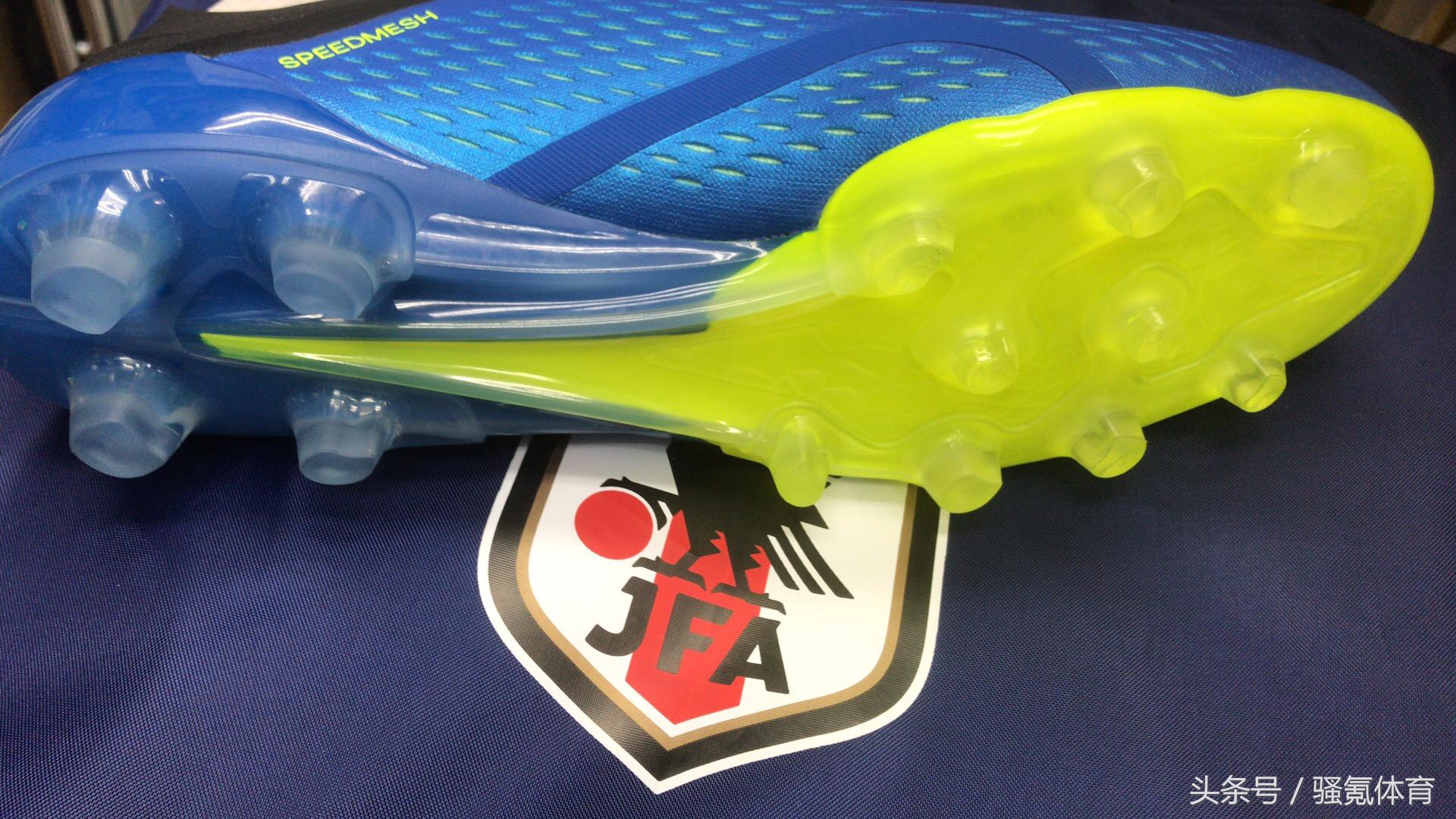 小孩穿什么足球鞋（如何更科学地为孩子挑选足球鞋？）