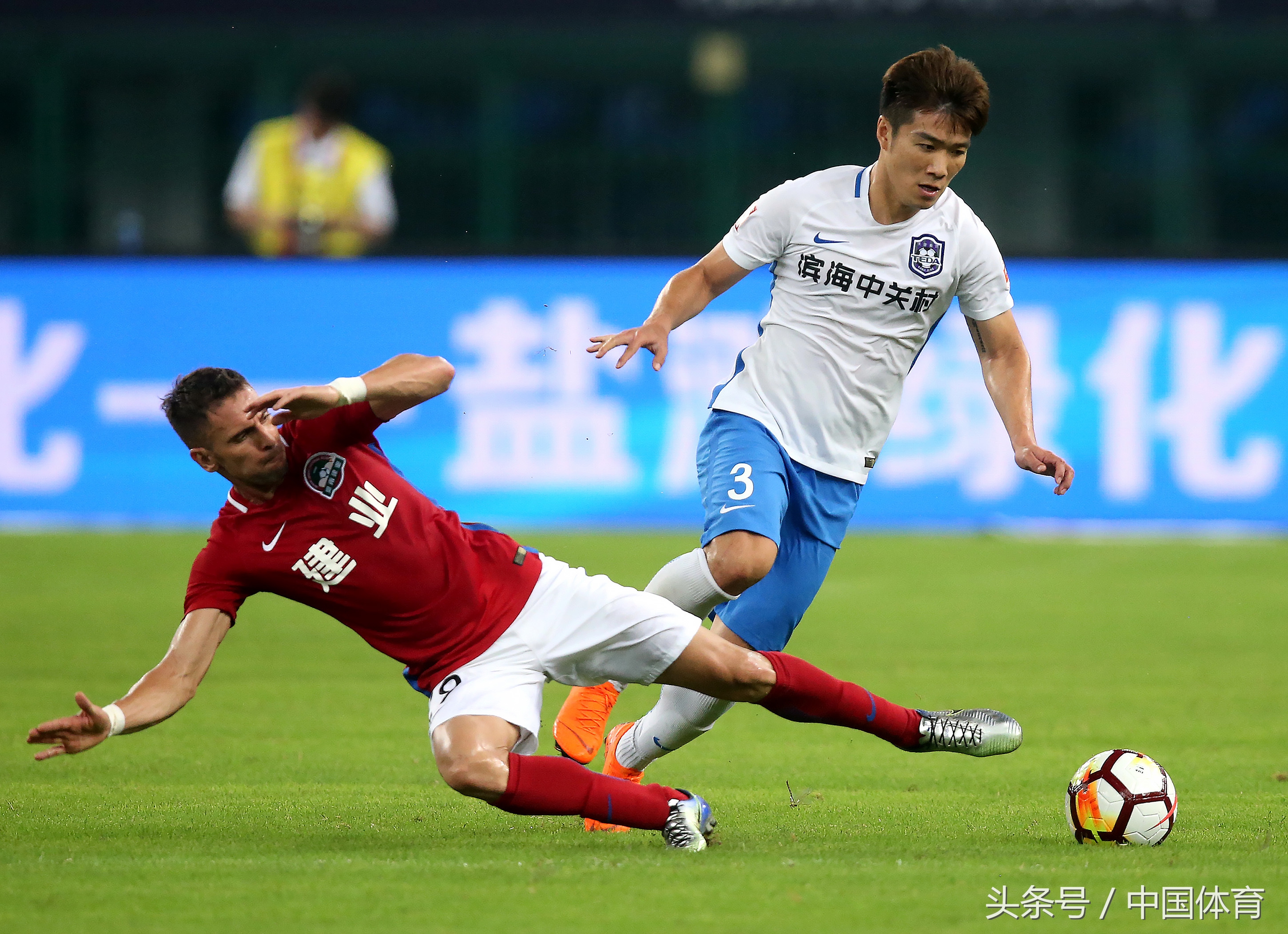 2018赛季中超联赛第17轮 天津泰达2比0胜河南建业