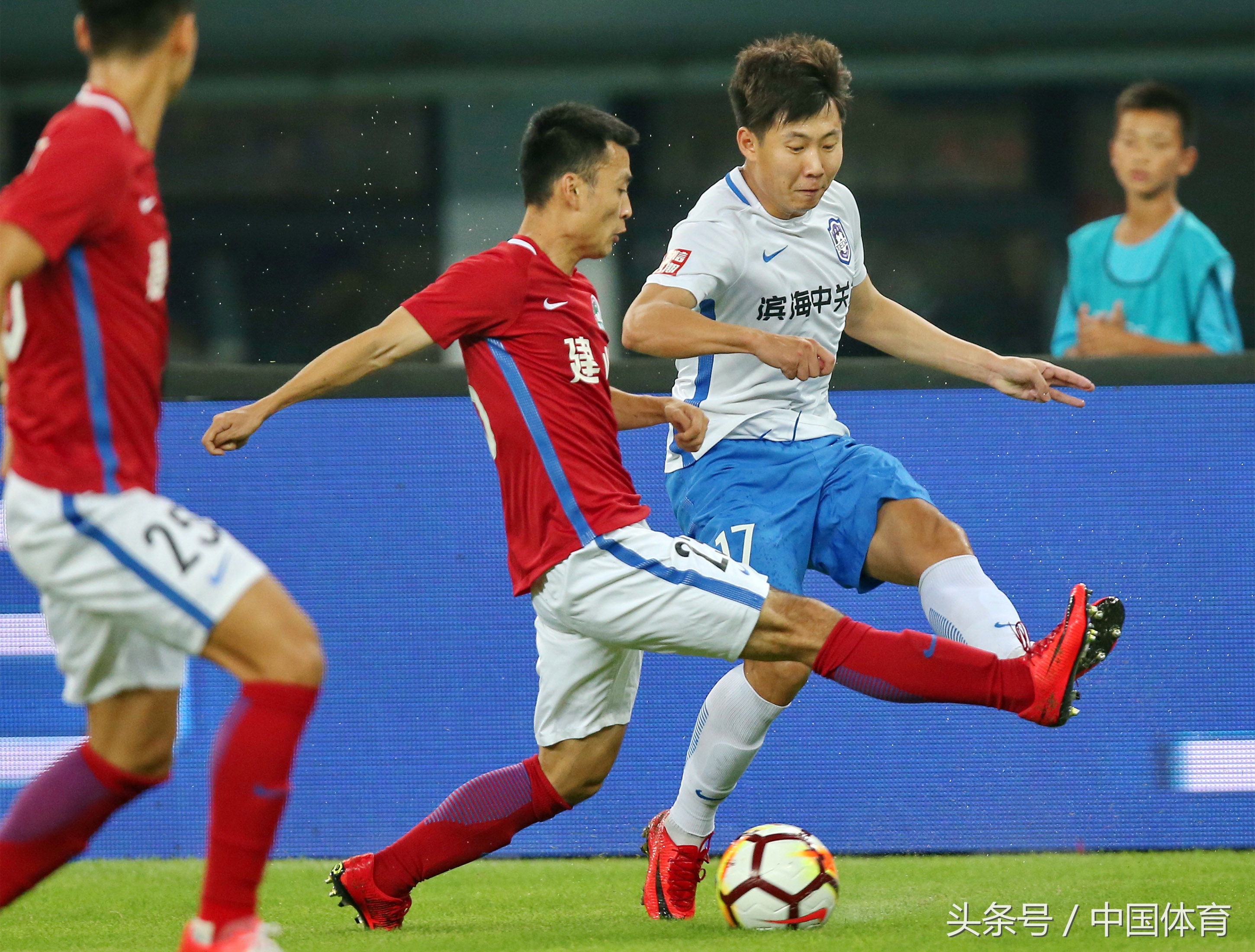 2018赛季中超联赛第17轮 天津泰达2比0胜河南建业