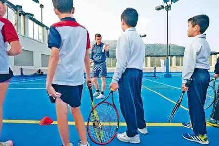 网球教学(四个步骤让你轻松学会网球丨谈当代网球初学者教学方法)