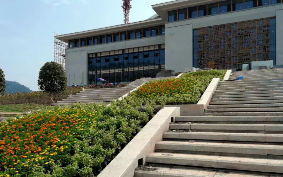 宜宾大学城三所新大学即将开学，厉害了，临港！