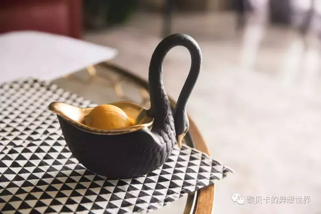 朋友来我家把我东西偷走了（朋友从我家里拿走了我的东西）