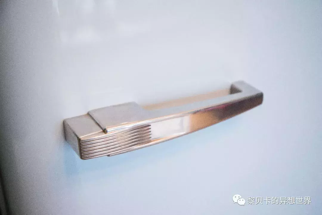 朋友来我家把我东西偷走了（朋友从我家里拿走了我的东西）