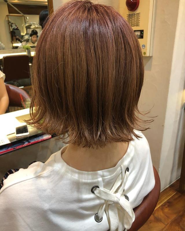 外翻发型图片(妹子短发烫外翻很流行) - 赤虎壹号