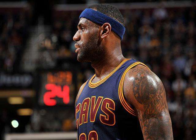 为什么现在nba不流行光头（这三点说明，为什么如今球员很少戴发带了！光头变少是关键）