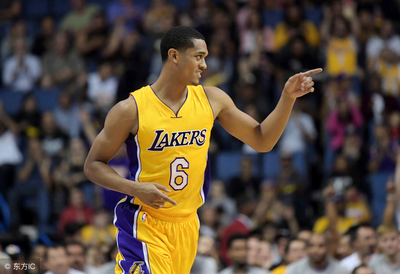 克拉克森为什么打不了世界杯（克拉克森被nba禁止参加亚运，周琦却能出战，网友炸开了锅）-趣拿体育