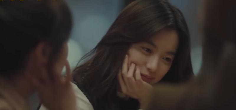 豆瓣评分9.5韩国电影，倘若有一个每天变脸的男朋友，你能接受吗