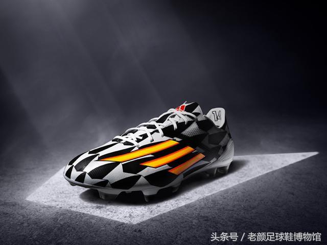 adidas世界杯足球(2014年巴西世界杯，斗战胜（圣）靴，上百头奶牛踏上绿茵场)