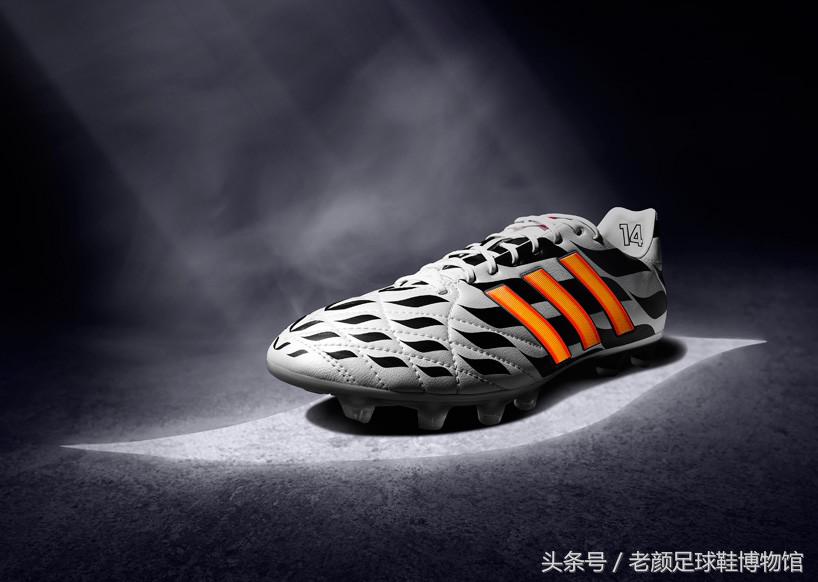 adidas世界杯足球(2014年巴西世界杯，斗战胜（圣）靴，上百头奶牛踏上绿茵场)