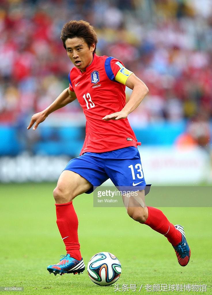 f50鉆石世界杯（2014年巴西世界杯，斗戰勝（圣）靴，上百頭奶牛踏上綠茵場）
