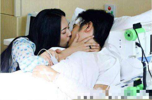 吴秀波是吻戏高手！吻海清一半脸都覆盖，吻姚晨胡子竟被吸进去！