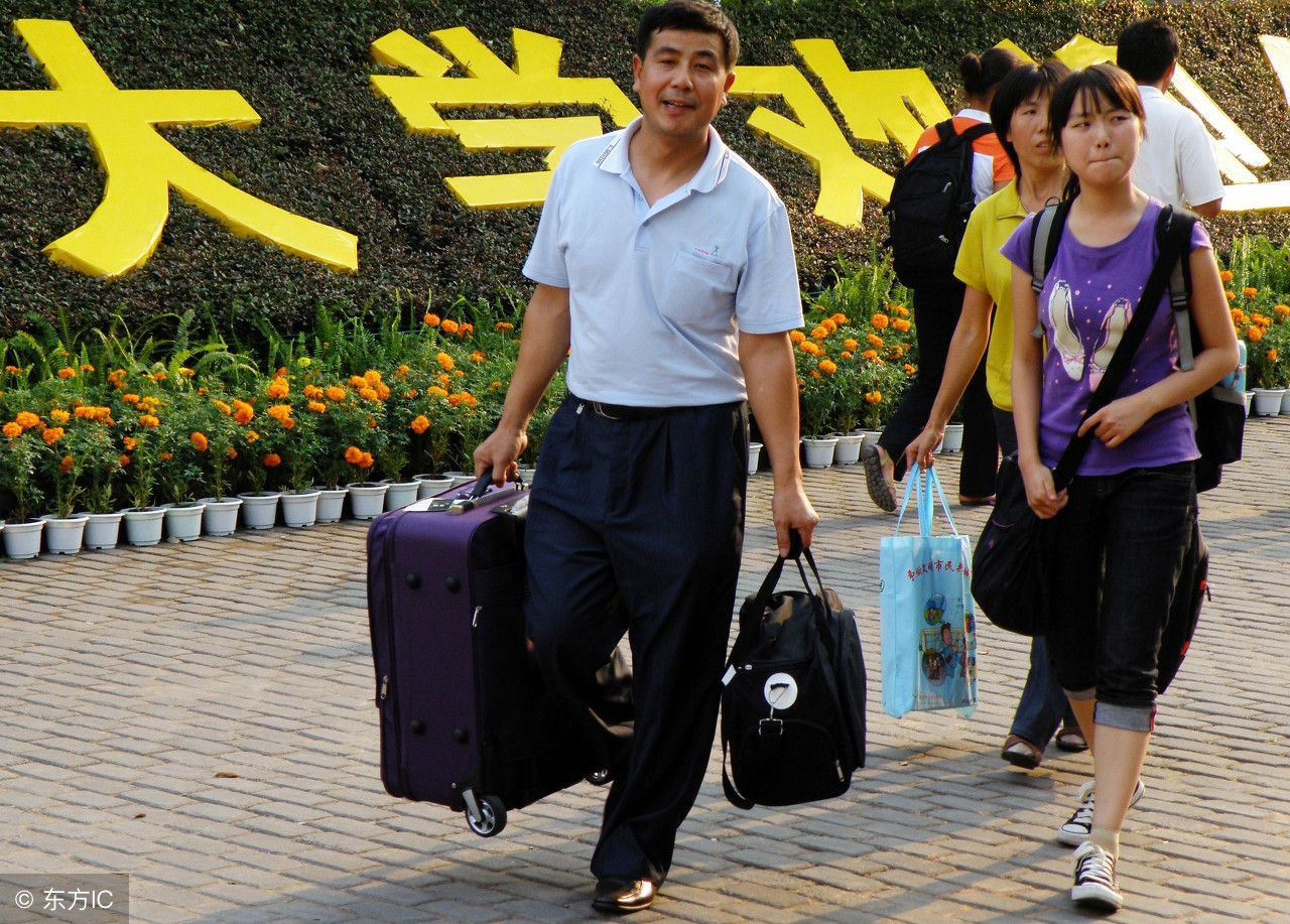 家长送孩子上大学，有七件事需要注意，尤其是第五件
