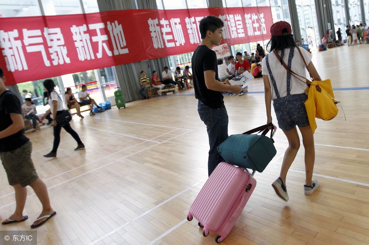 家长送孩子上大学，有七件事需要注意，尤其是第五件