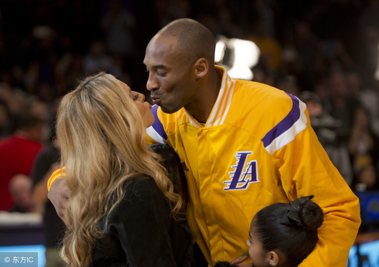 看nba球迷为什么会吵(NBA评论区，为什么充斥着科比詹姆斯杜兰特姚明的无脑黑？)