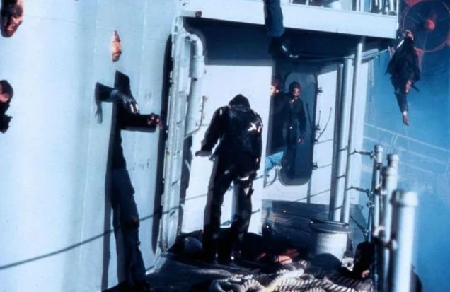 考证暗黑童话背后的真实事件，我被这部猎奇纪录片勾走了魂