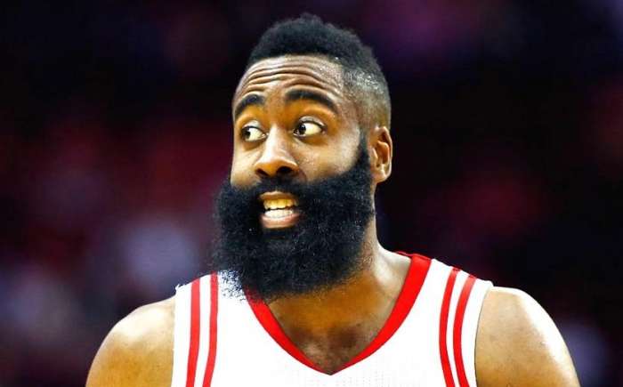 nba为什么叫钢炮（身高等同库里，体重媲美哈登，此人堪称NBA超级小钢炮）