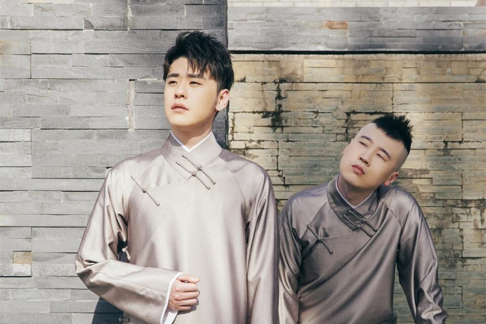 不少"九辫"迷们纷纷感叹,时间过的