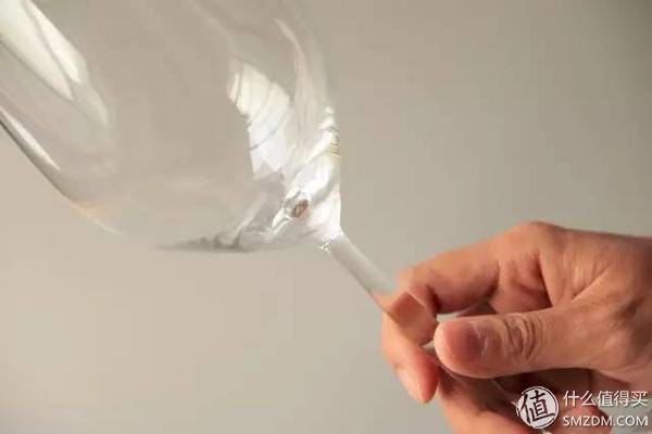 如何挑到实用的居家红酒杯