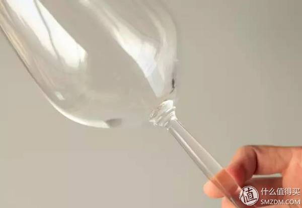 如何挑到实用的居家红酒杯