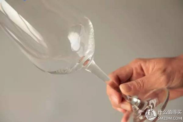 如何挑到实用的居家红酒杯