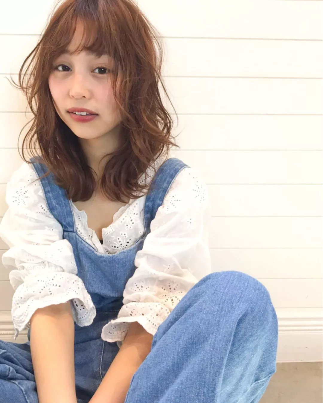 中长发烫发发型图片 女士长发烫发发型图片-经验帮