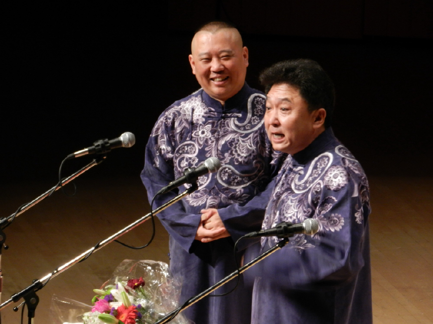 相声界的世界杯(德云社上海相声大典，18000体育场座无虚席，姜昆这回该服气了)