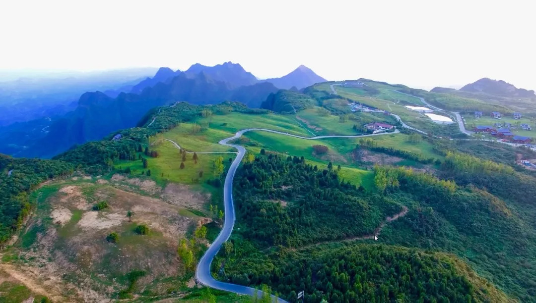 中国的“秋名山”赛道！45道拐，或成重庆又一网红景点！