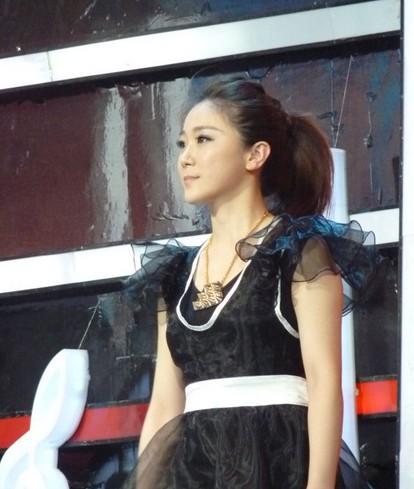 《我爱记歌词》超级领唱又现身，网友：还是那些人，记忆中的歌声