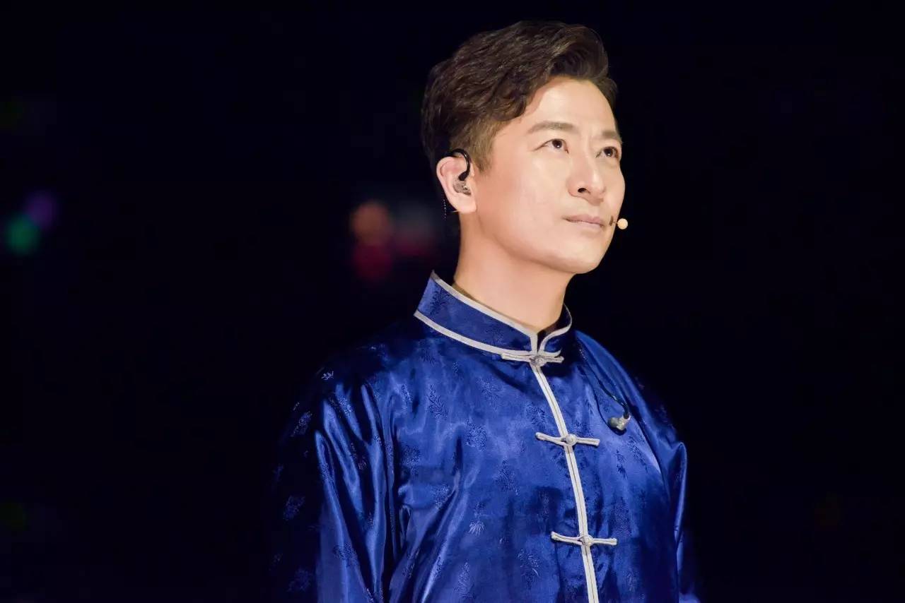 《我爱记歌词》超级领唱又现身，网友：还是那些人，记忆中的歌声