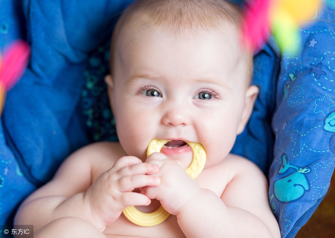 磨牙棒适合多大的宝宝用 如何选择宝宝的磨牙棒 _八宝网