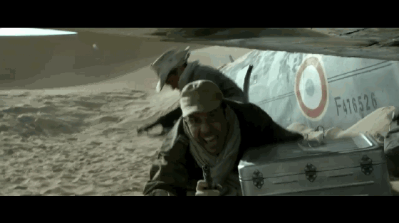 恐怖片《沙漠迷城》搜救队员在沙漠腹地一段奇怪而恐怖的经历
