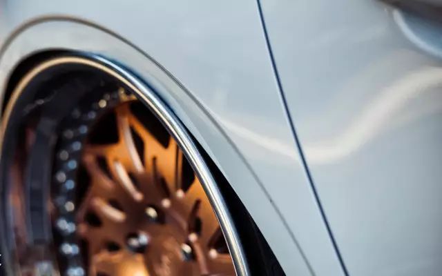 放弃“西装暴徒”称号的小萌宠 奥迪A3秒变奥迪S3