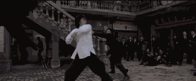 周星驰身患孤独绝症：我让全世界笑过，可自己却开心不起来