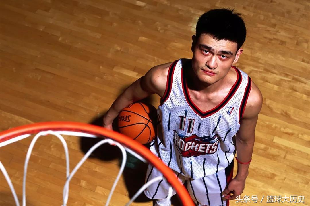 姚明为什么进入nba选秀(2002年选秀大会，姚明是如何当上状元的？)