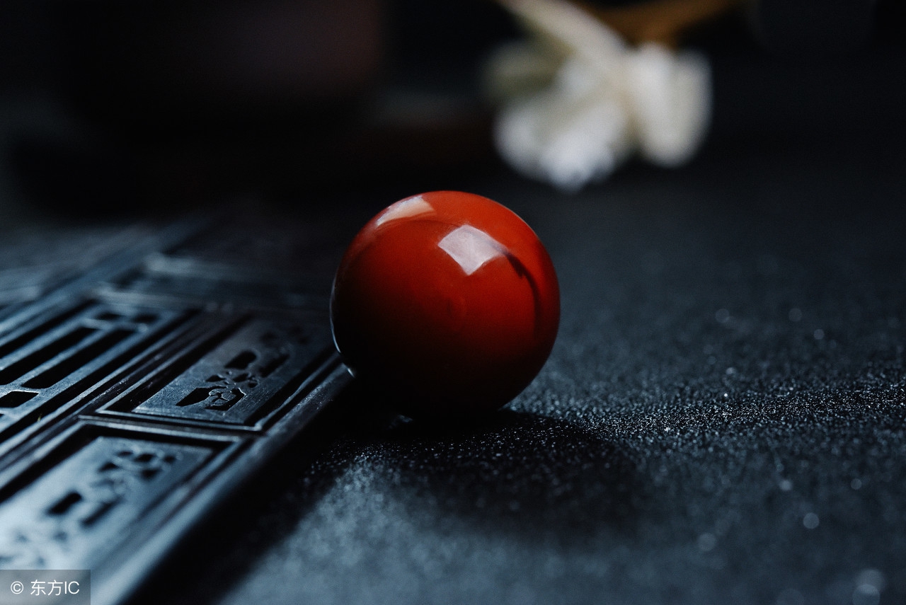 鉴宝速成:五分钟教你辨别南红的"颜值"(黑色珠子用什么配珠好) 第4张