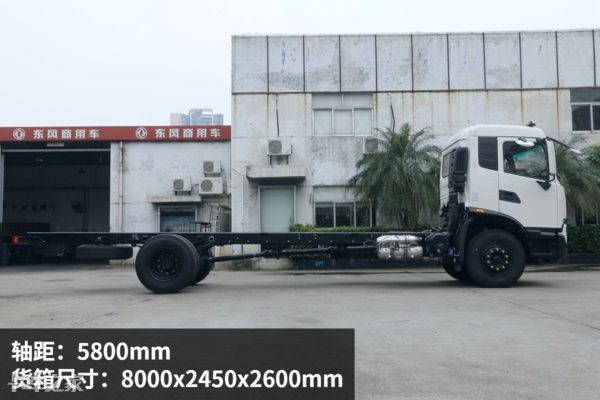 5.8米中卡配230马力发动机，东风新天锦也有DPF车型了