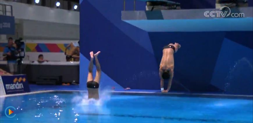 跳水炸鱼队是哪个国家（泰国跳水队炸鱼！双人3米板两选手做不同动作 有裁判同步分打6.5分）