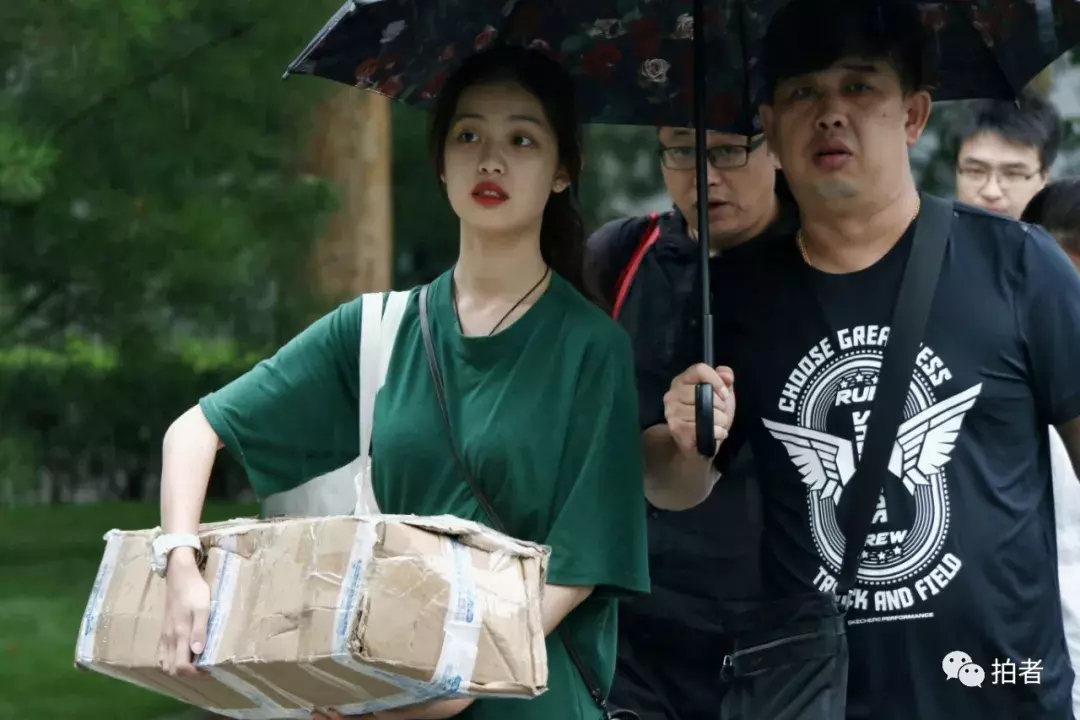 北影中戏新生报到，吴磊和宋祖儿青春阳光，李兰迪胡先煦吃胖了